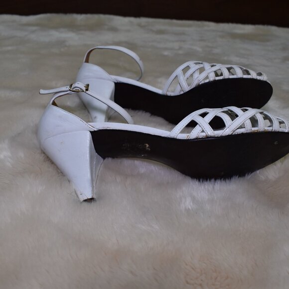I. Miller Vintage White Leather Cage Pumps Sz 8.5 Ankle Strap Heels Chic - Picture 9 of 14